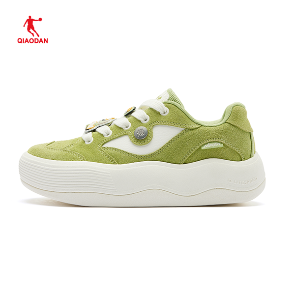 Giày Sneaker Nữ