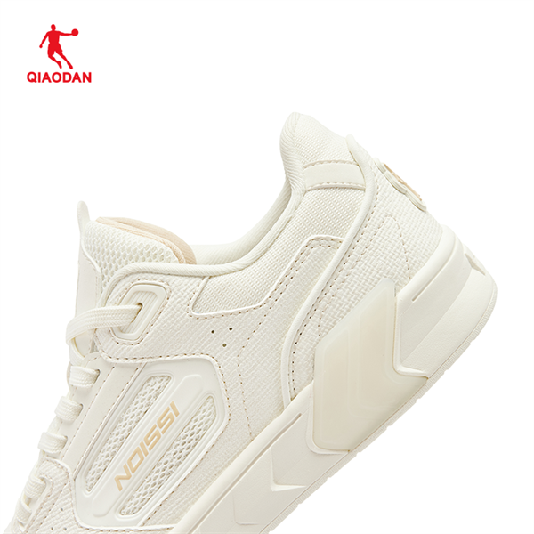 Giày Sneaker Nữ