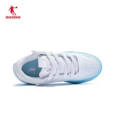 Giày Sneaker Nữ