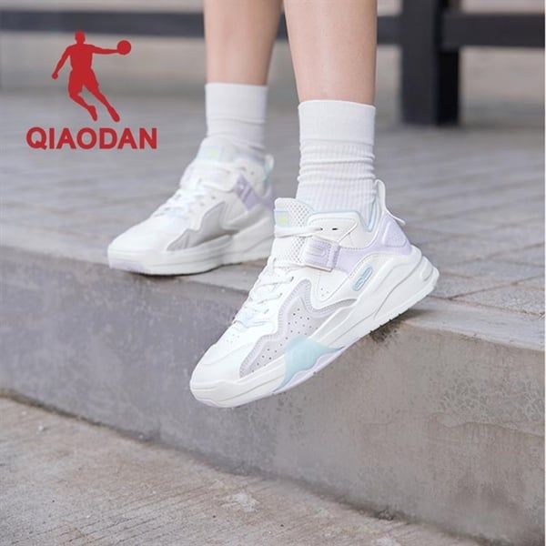 Giày Sneaker Nữ