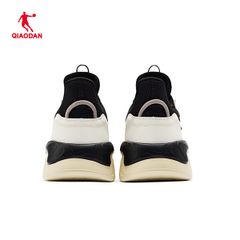 Giày Sneaker Nữ