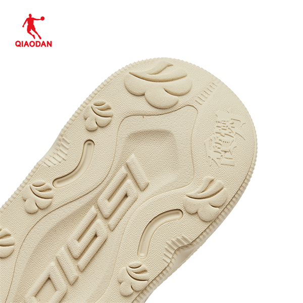 Giày Sneaker Nữ