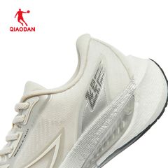 Giày Chạy Bộ Nữ