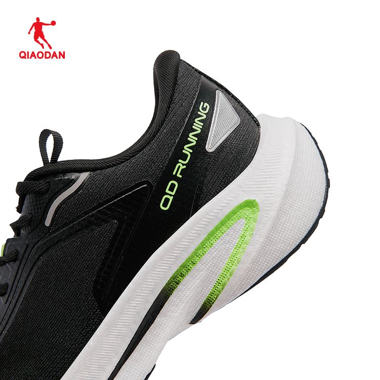 Giày Chạy Bộ Nam