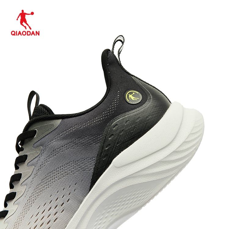 Giày Chạy Bộ Nam