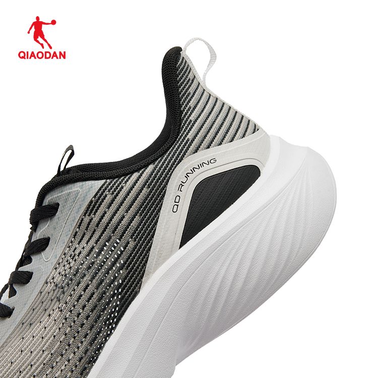 Giày Chạy Bộ Nam