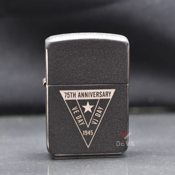 Zippo kỷ niệm 75th Anniversary Europe Japan vỏ thép Z342
