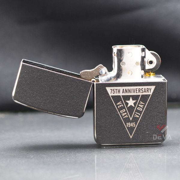 Zippo kỷ niệm 75th Anniversary Europe Japan vỏ thép Z342