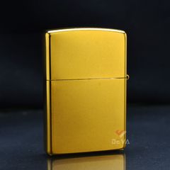 Zippo Mạ Satin Vàng Regular Street Chrome ZT08