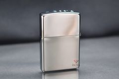 Zippo Bạc Bóng Dập Chìm Biều Tượng Zippo Crown Stamp Z07