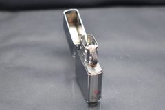 Zippo Bạc Bóng Dập Chìm Biều Tượng Zippo Crown Stamp Z07