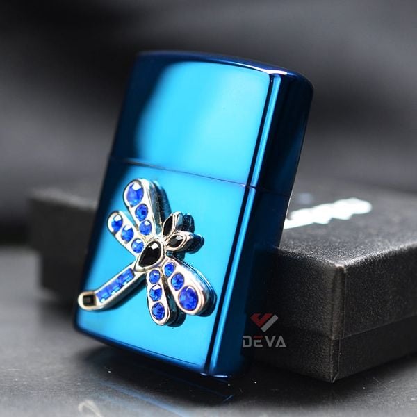 Zippo Xanh Ốp Emlem Cánh Chuồn Chuồn Khảm Đá Z294