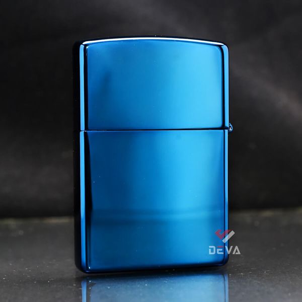 Zippo Tác Phẩm Bạch Hổ Của Carol Cavalaris Z107