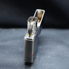 Zippo Mạ Satin Khắc Ngọn Lửa Zippo Và Logo ZK17