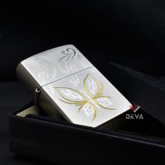 Zippo Satin Khắc Hình Con Bướm Cách Điệu Mạ Vàng Z62