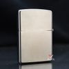 Zippo Satin Khắc Hình Con Bướm Cách Điệu Mạ Vàng Z62