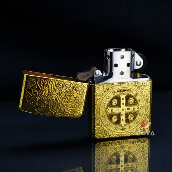 Zippo Khắc Chủ Đề Cây Thánh Giá Trừ Tà Constantine ZN26