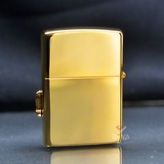 Zippo Ốp Cẩm Thạch Đen Ngựa Nổi Mạ Vàng ZN115