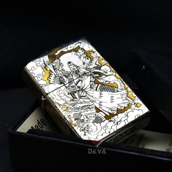 Zippo Khắc Thần Tài Quan Vũ Và Triệu Công Minh ZK25