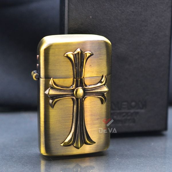 Bật Lửa Ronson Ốp Emblem Cây Thánh Giá R12