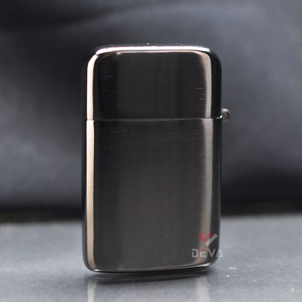 Bật Lửa Ronson Ốp Emblem Cây Thánh Giá R12