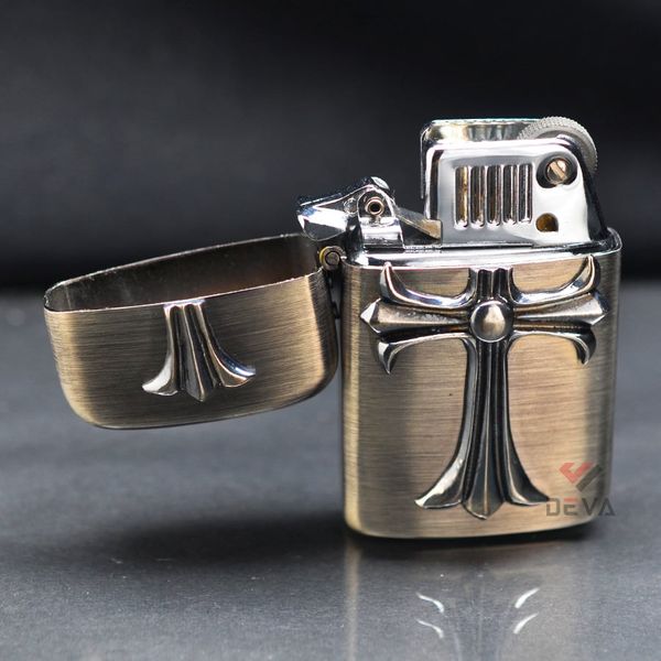 Bật Lửa Ronson Ốp Emblem Cây Thánh Giá R12