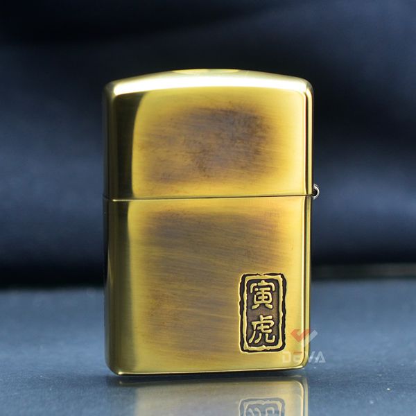 Set Zippo Kỷ Niệm Năm Nhâm Dần 2022 Bản Giới Hạn ZN117