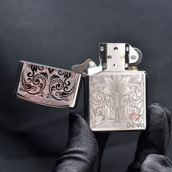 Zippo Khắc Hoa Văn Phong Cách Fandango Bồ Đào Nha ZN65
