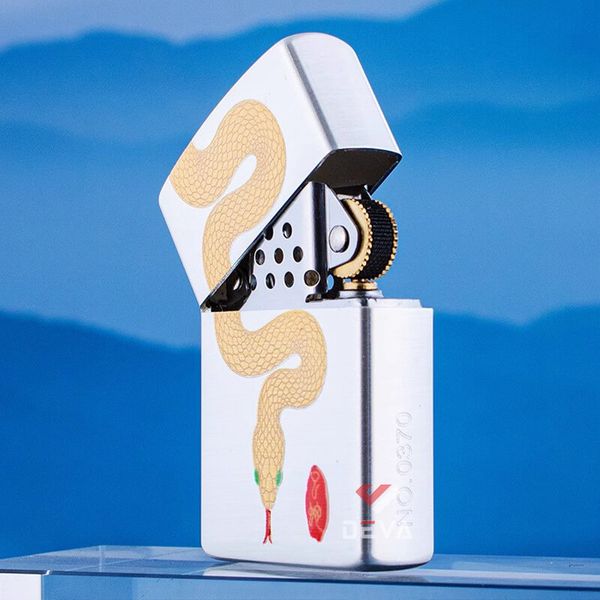 Bật lửa Zorro chủ đề năm con Rắn Ất Tỵ 2025 bản giới hạn Z2-1176