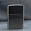 Zippo Armor Sơn Đen Khắc Nổi Cây Thánh Giá Mạ Vàng ZN79