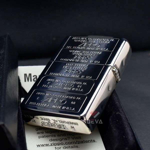 Zippo Ốp Lệch Emblem Mộc Đáy Zippo Qua Các Thời Kỳ ZN83