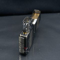 Zippo Ốp Lệch Emblem Mộc Đáy Zippo Qua Các Thời Kỳ ZN83