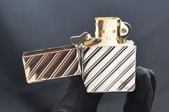 Zippo Tái Bản 1935 Mạ Bạch Kim Kẻ Chéo Platinum Plate ZN389