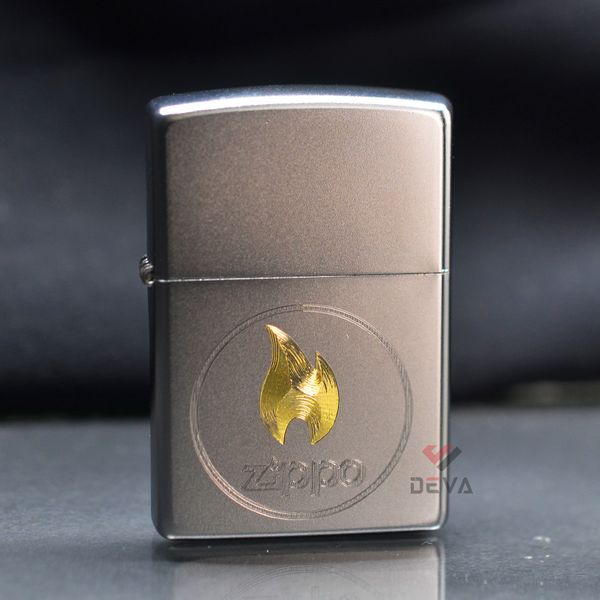 Zippo Satin Khắc Ngọn Lửa Zippo ZK77