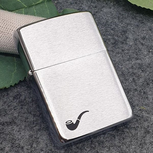 Zippo bạc xước logo tẩu thuốc 1982 C286
