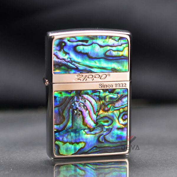Zippo Viền Bạc Hoa Văn Khảm Trai ZN195