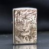 Zippo Bạc Khối Khắc Hình Mãnh Hổ Giương Vuốt BK28