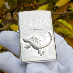 Zippo dán emblem Thạch Sùng  1997 C255