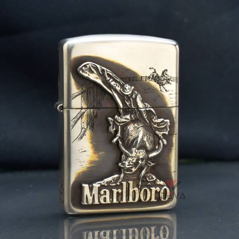 Zippo Bạc Khối Ốp Emblem Chàng Cao Bồi Cưỡi Bò Marlboro BK44
