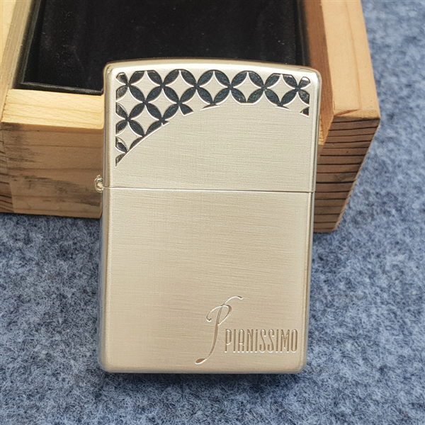 Zippo Đồng Tiền May Mắn Đời 2012 C425
