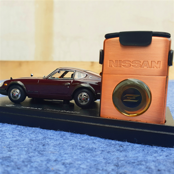 Zippo Mô Hình Xe Nissan 2000 C677
