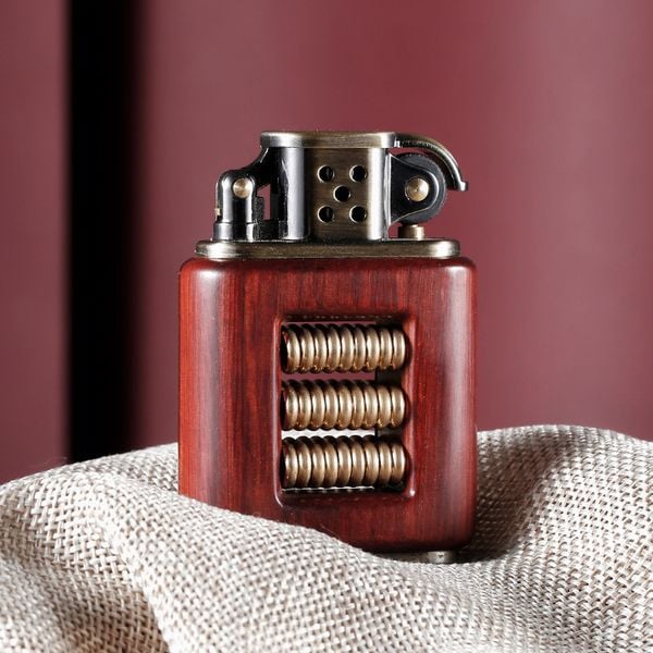 Bật lửa bọc gỗ xăng đá độc lạ Chief CF217