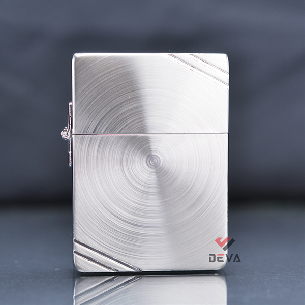Zippo tái bản 1935 chặt góc hoa văn đường tròn đồng tâm ZN310