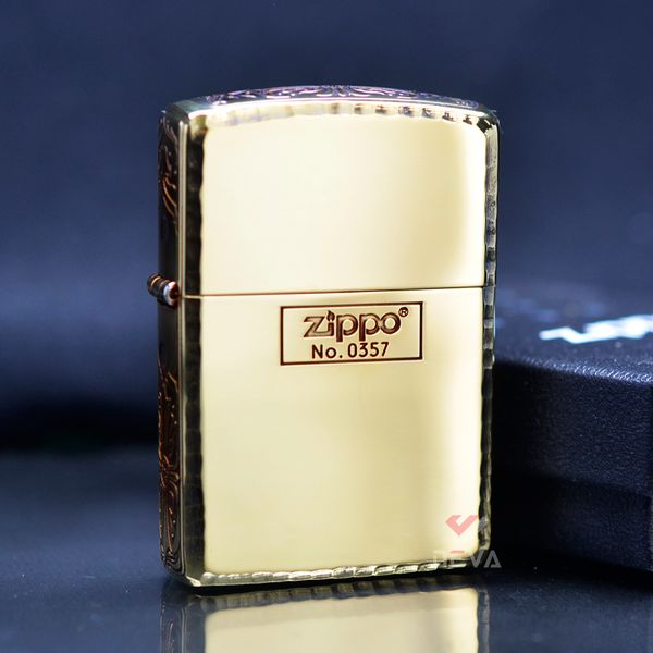 Zippo Armor viền gõ búa cạnh hoa văn đồng cháy bản giới hạn ZN325