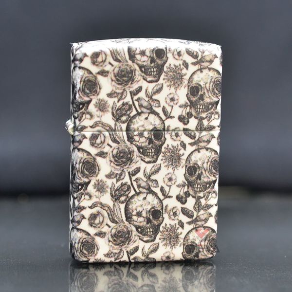 Zippo chính hãng Dạ Quang Chủ Đề Đầu Lâu Skeleton Design Z385