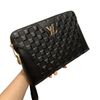 Clutch cầm tay nam giới LV862