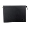 Clutch cầm tay da đen nhám VCT13