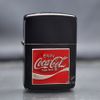 Zippo Tái Bản 1941 Đen Bóng Ốp Emblem Logo Coca-Cola ZN349