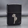 Zippo Tái Bản 1941 Đen Bóng Ốp Emblem Cô Gái Windproof ZN350