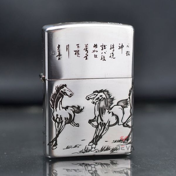 Bật lửa Zorro Bạc Khối Khắc Hình Đàn Ngựa Mã Đáo Thành Công ZBK02